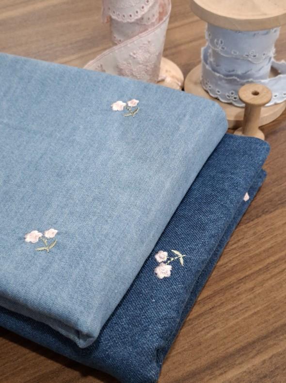 جین گلدوزی زمینه روشن